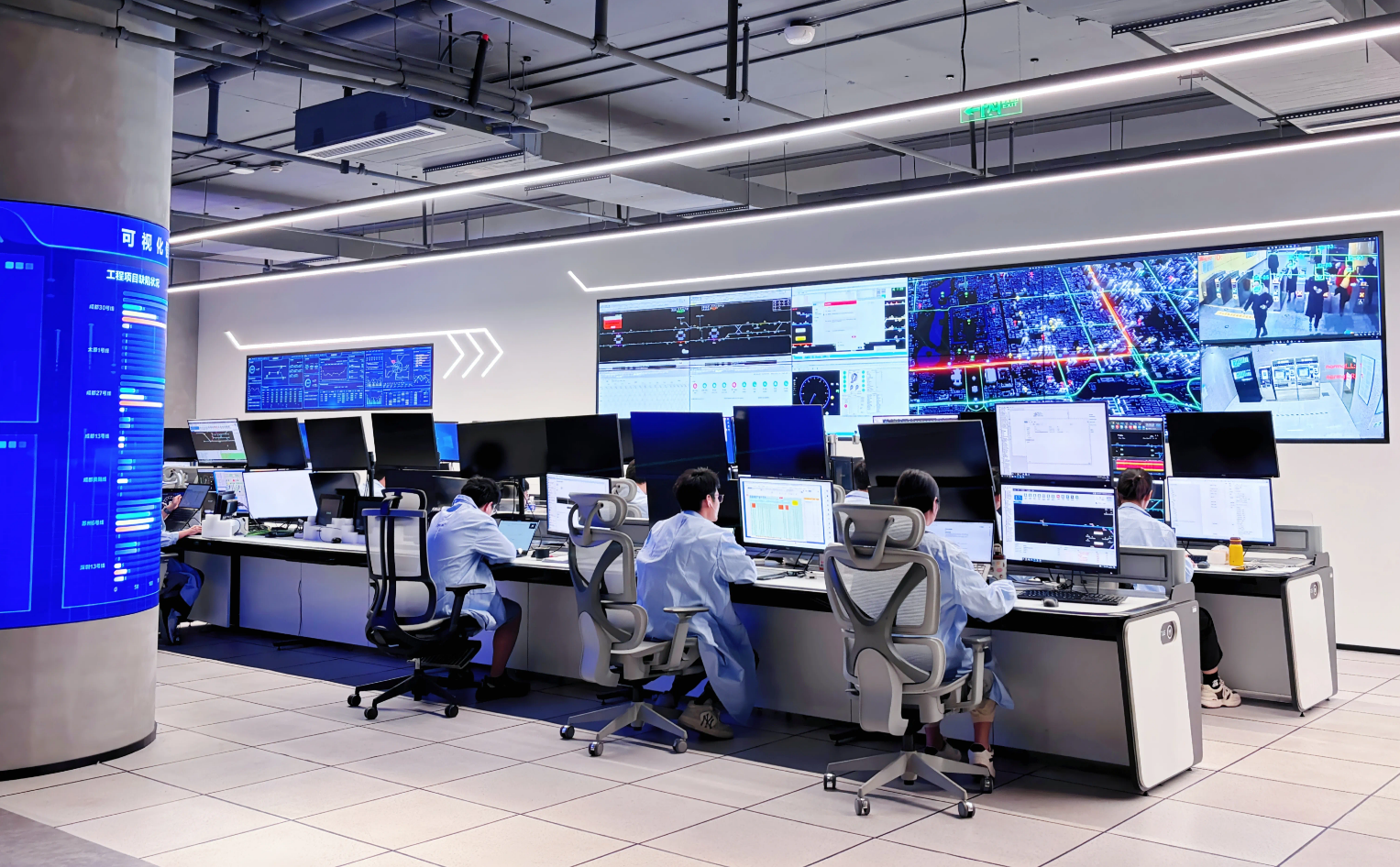 ▲成都交控团队加快研发全自动列车运行控制系统