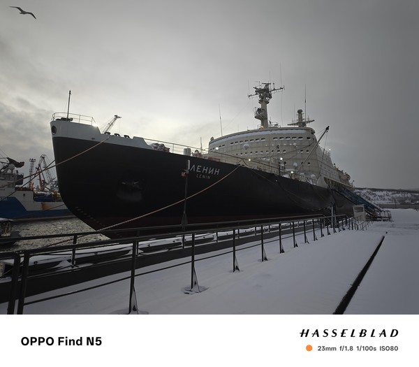 使用OPPO Find N5拍摄