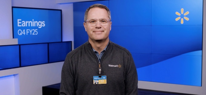 董明伦(Doug McMillon)