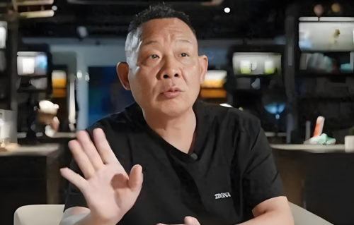 索赔100万的胖东来，这次选择向流量暴力开战