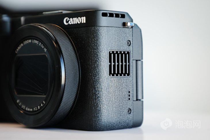 具备物理散热风扇