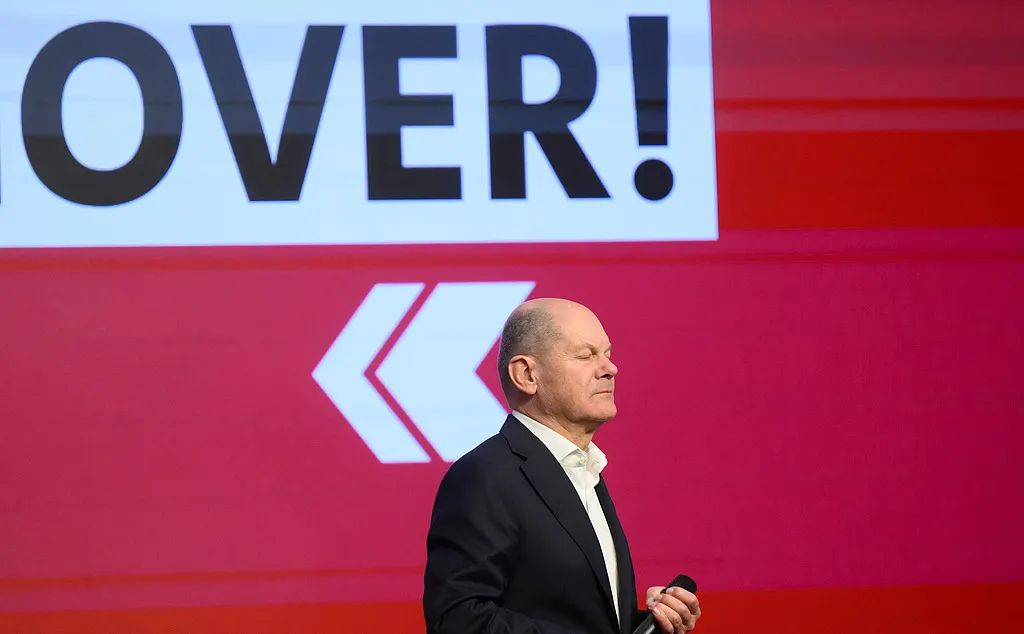 当地时间2月20日，德国下萨克森州汉诺威，朔尔茨参加社民党公民对话。图/视觉中国