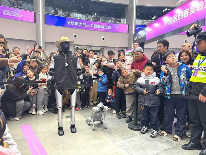 本文来源：上观新闻、新民晚报