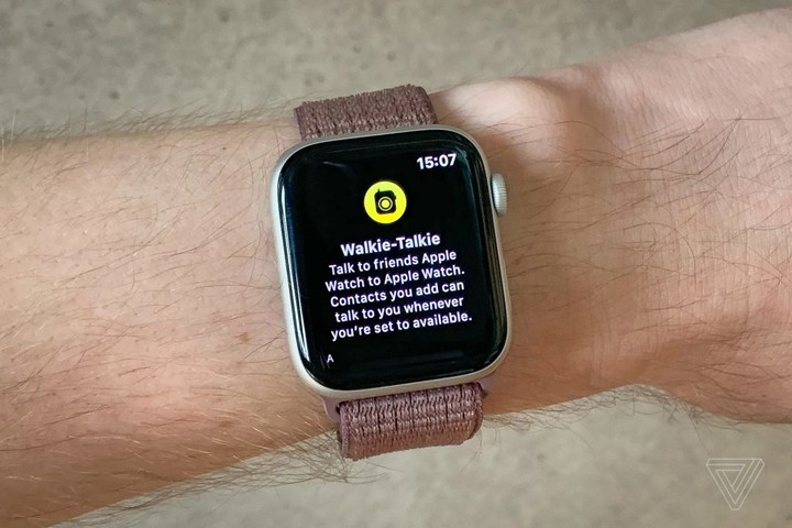 ▲ Apple Watch 上曾经有「对讲机」功能，但需要采集