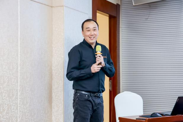 ▲方正印捷解决方案产品部总经理 陈继先