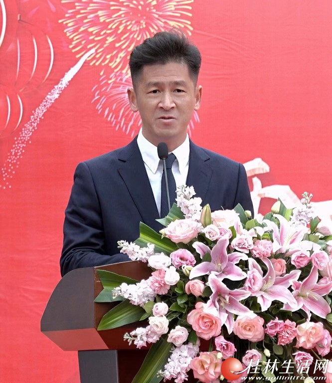 党建赋能“双名”引领 开启“星火复兴”教育提质新篇章——访桂林市复兴学校党总支书记黄黎伟|桂林市_新浪财经_新浪网