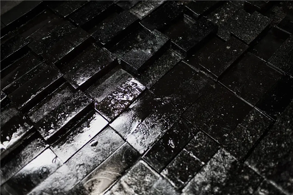 图源：《雪国列车》