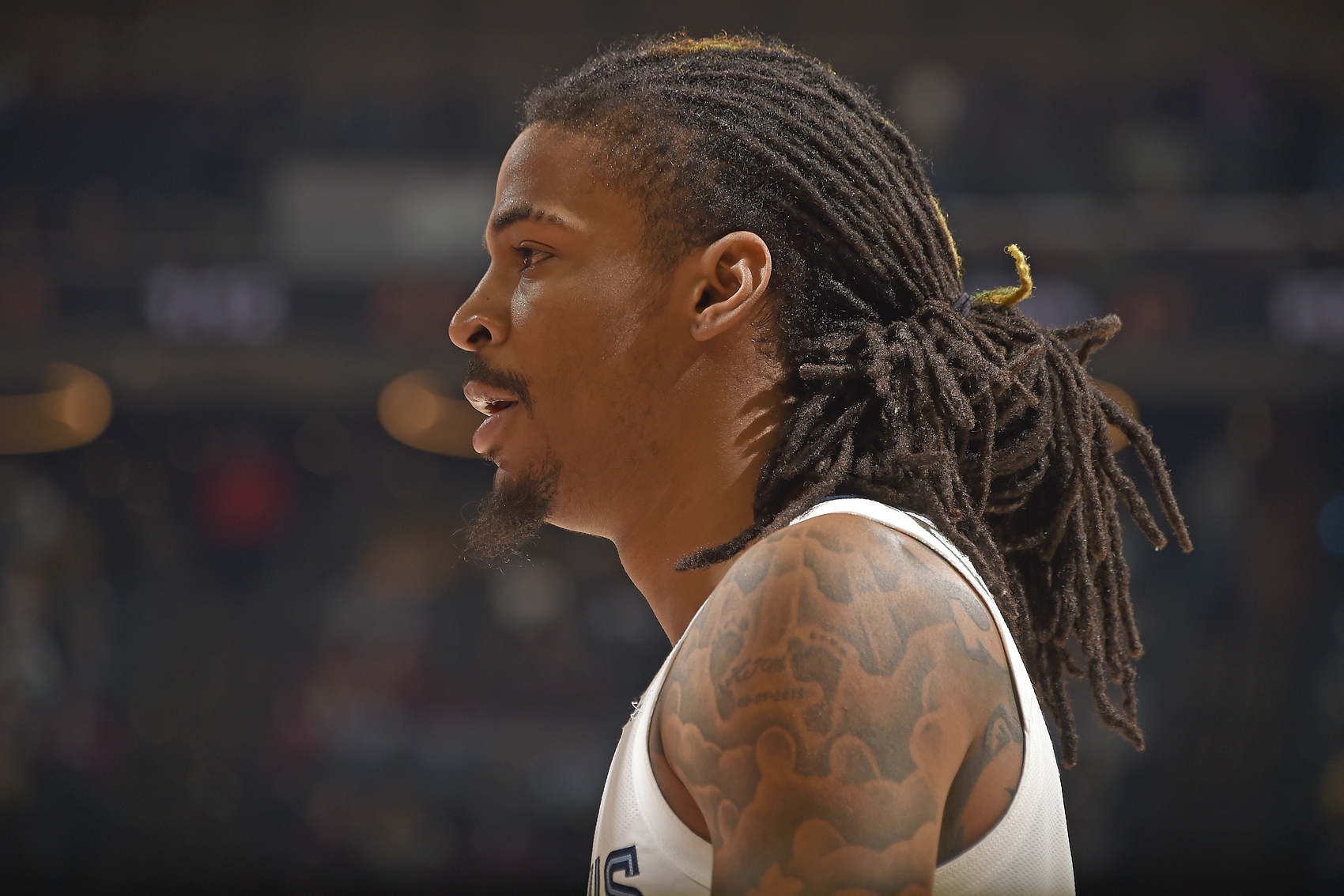 阿尔达马17分助灰熊领先开拓者