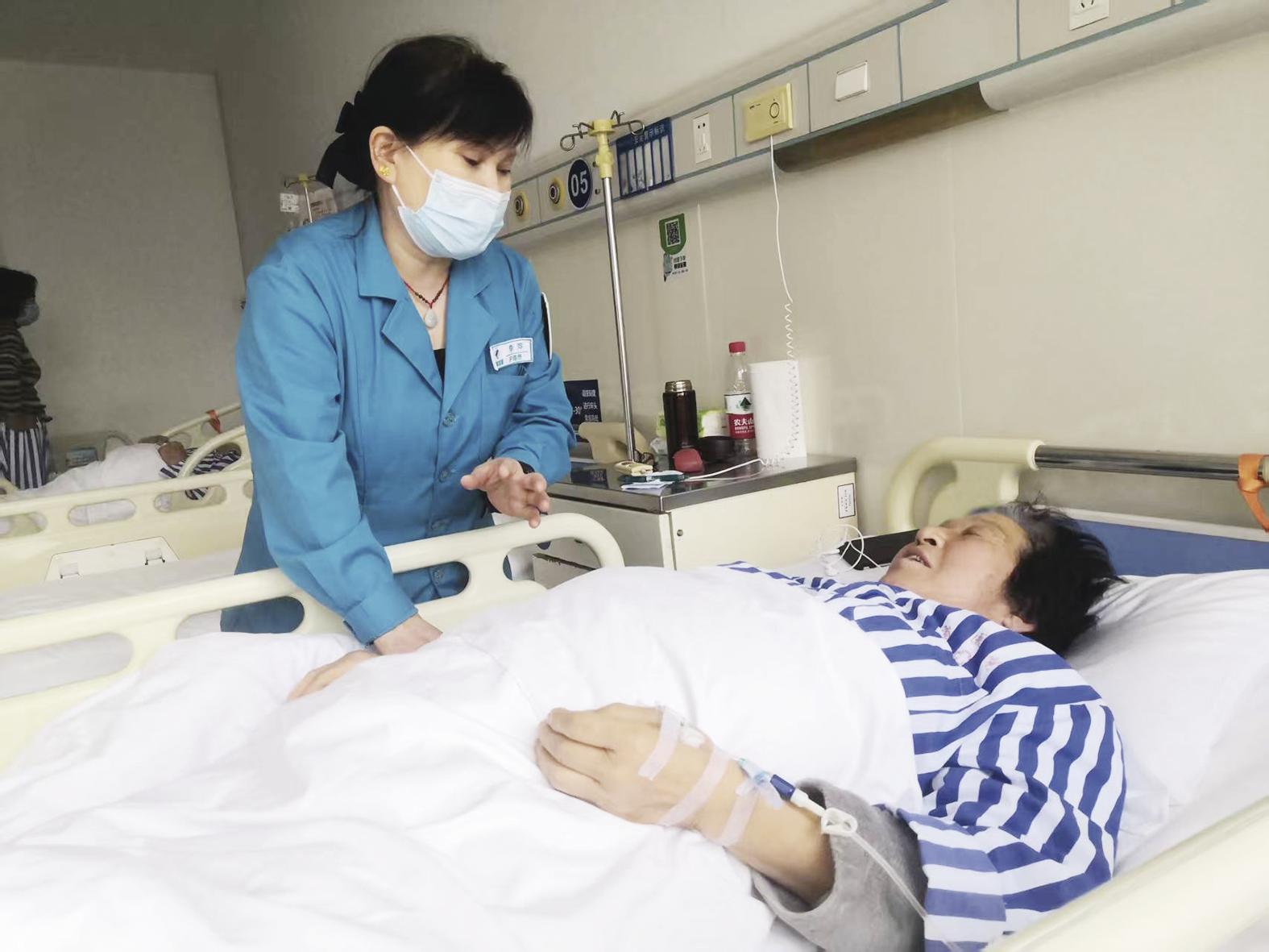 上海医院预约新趋势：线上线下无缝对接