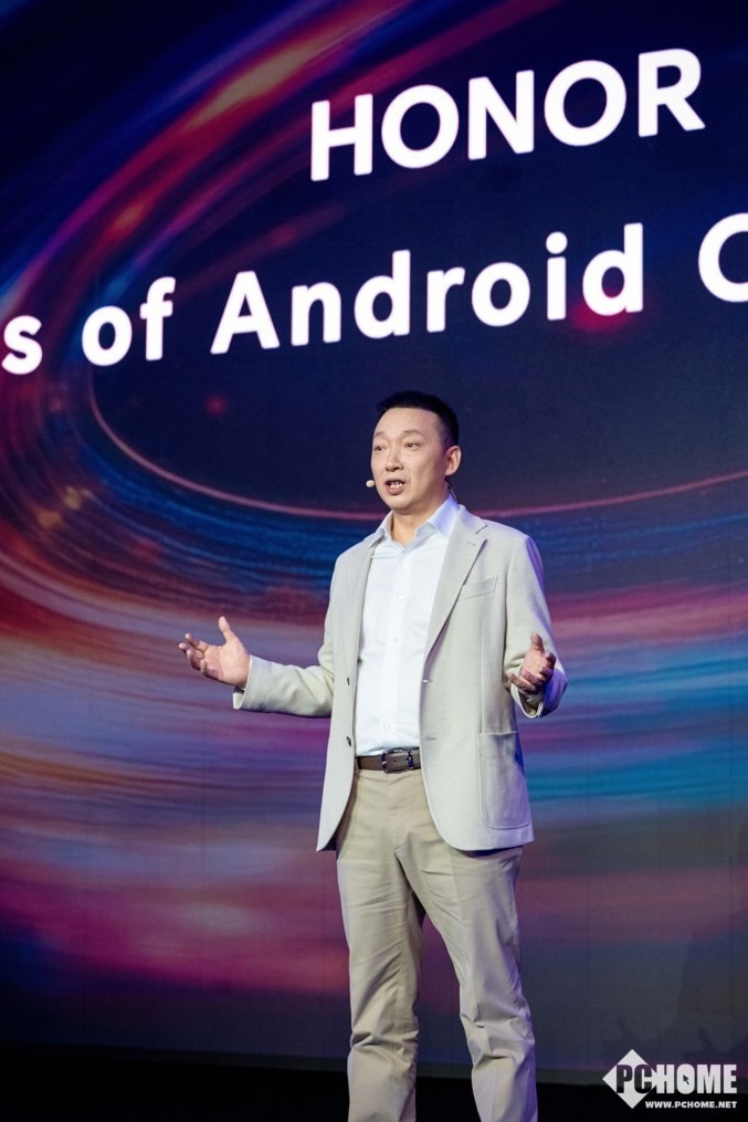 图为：荣耀CEO李健