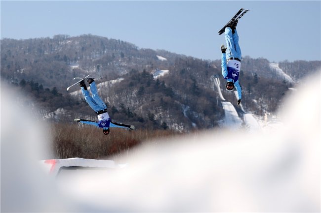 照片摄影师：富田