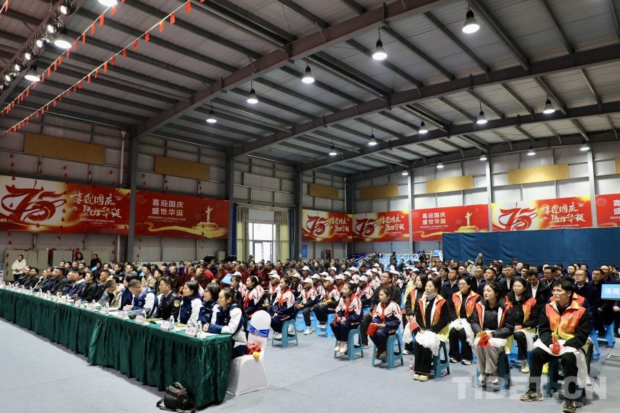 “在云端·我的援藏故事”涉藏州县行活动走进巴塘县|巴塘_新浪财经_新浪网