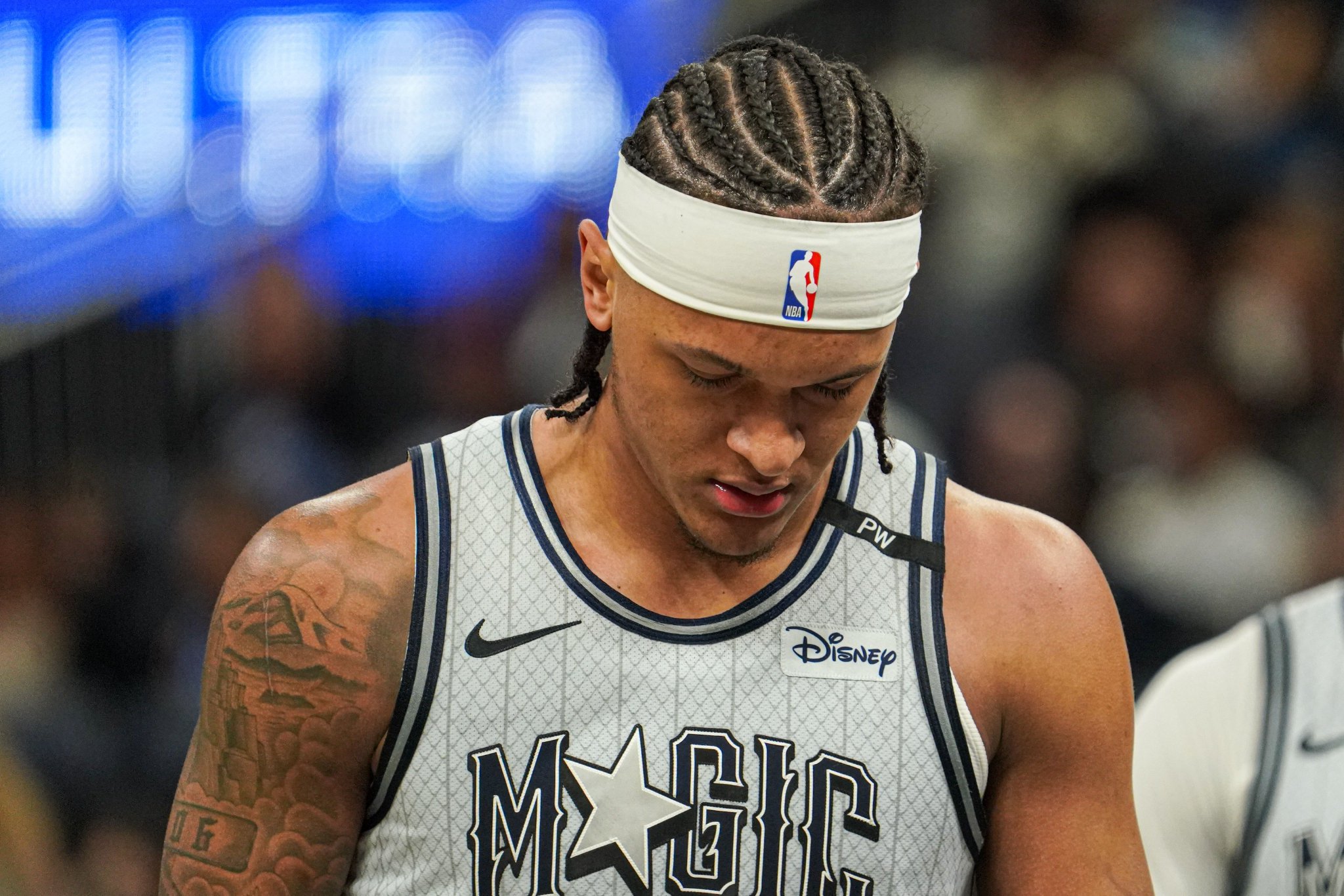 班凯罗30分率魔术大胜国王37分