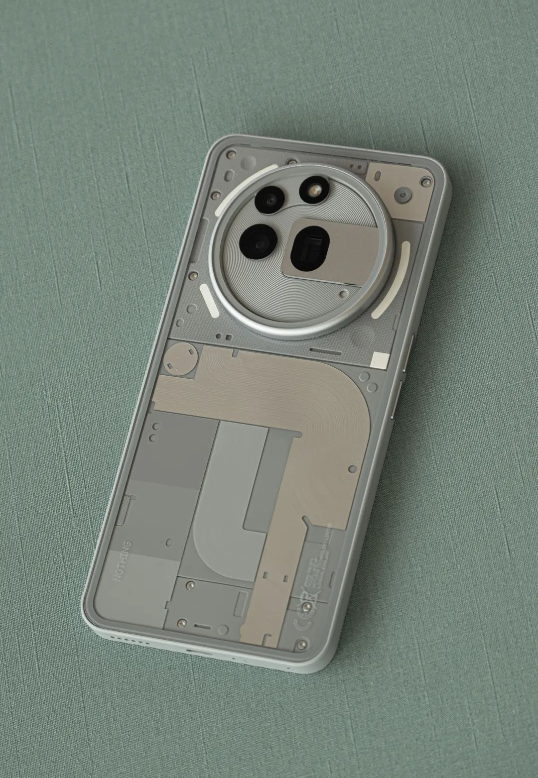 环形 LED 灯带效果｜ 图片来源：极客公园