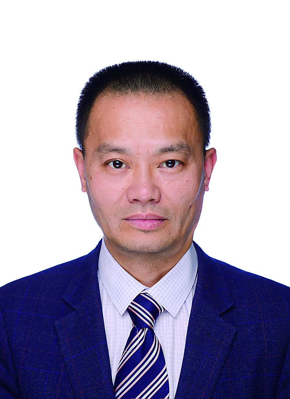   全国政协委员、交通运输部科学研究院副院长兼总工程师王先进