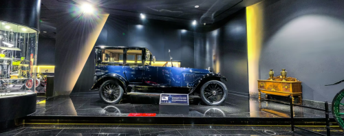 【配图:懂车帝成都三和老爷车博物馆】