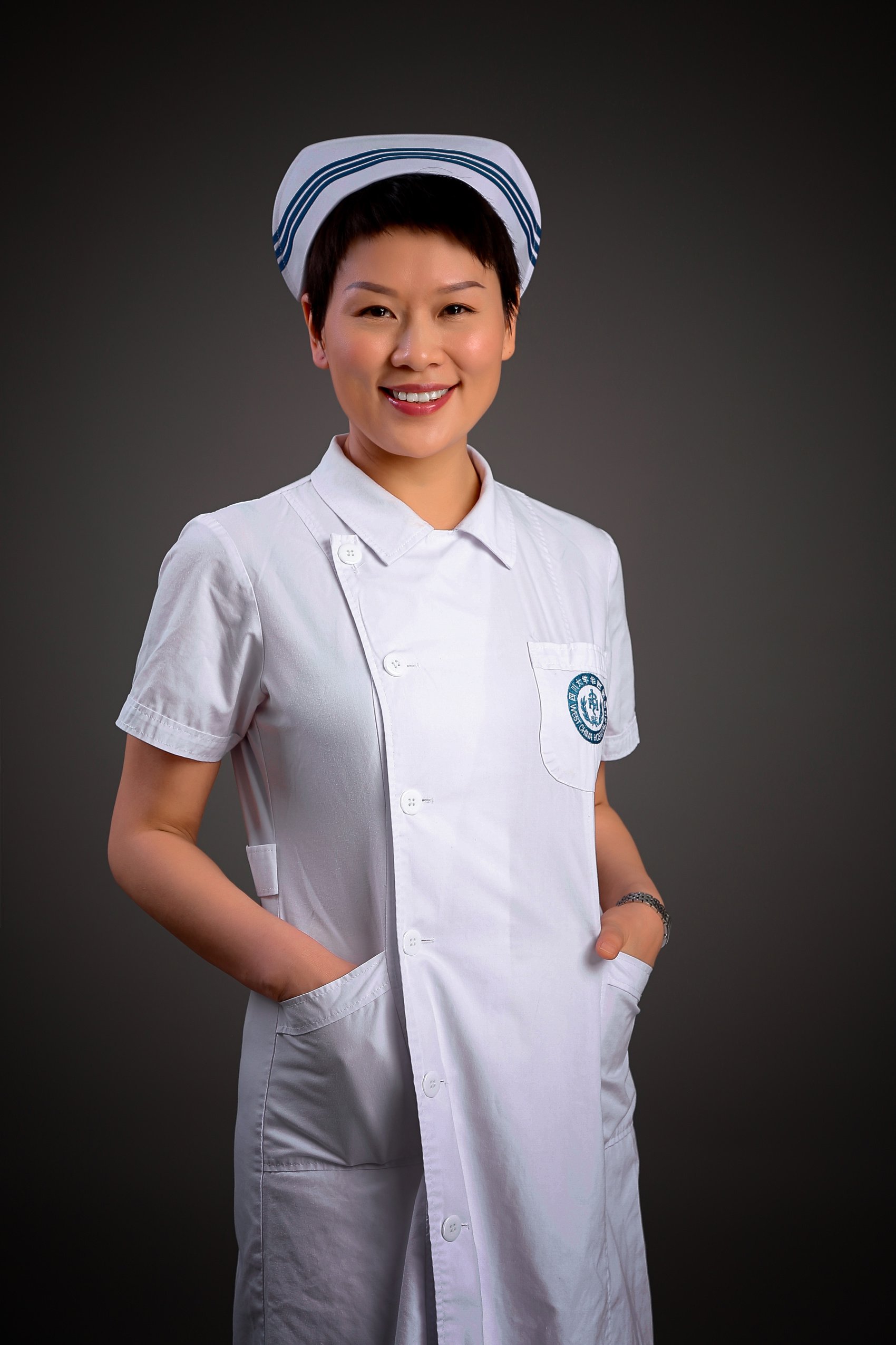 全国三八红旗手,四川大学华西医院护理部主任蒋艳