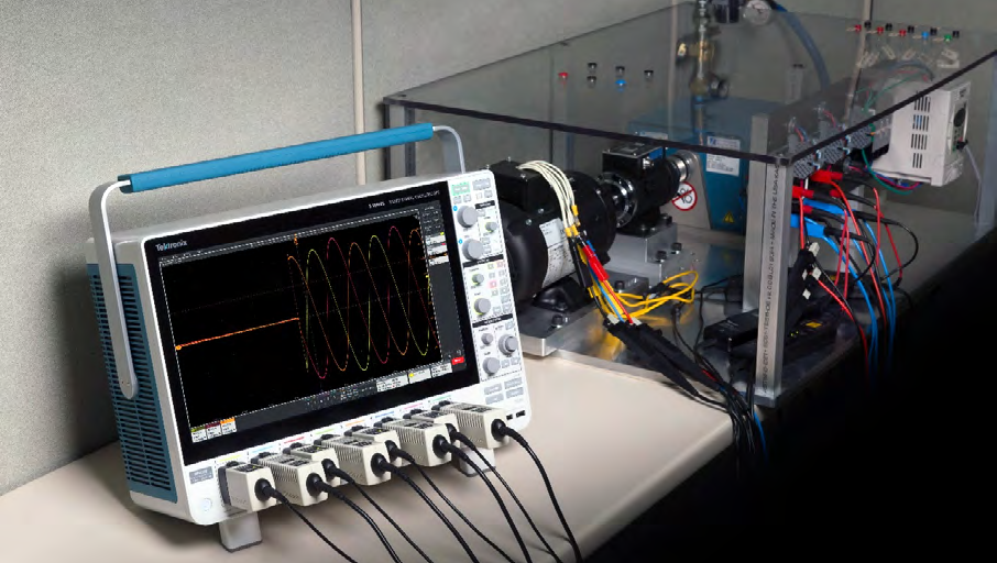图1 电机驱动器通过调节电机输入来控制电机速度和扭矩