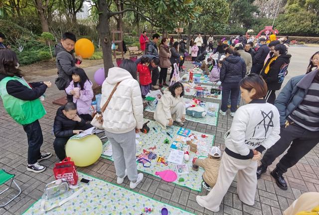 一樹(shù)難求！植樹(shù)節(jié)前上海認(rèn)養(yǎng)熱，白玉蘭、櫻花一放出來(lái)就被“秒”