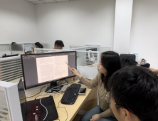 攻坚克难创新    福大研究生团队突破PCB“卡脖子”技术难关