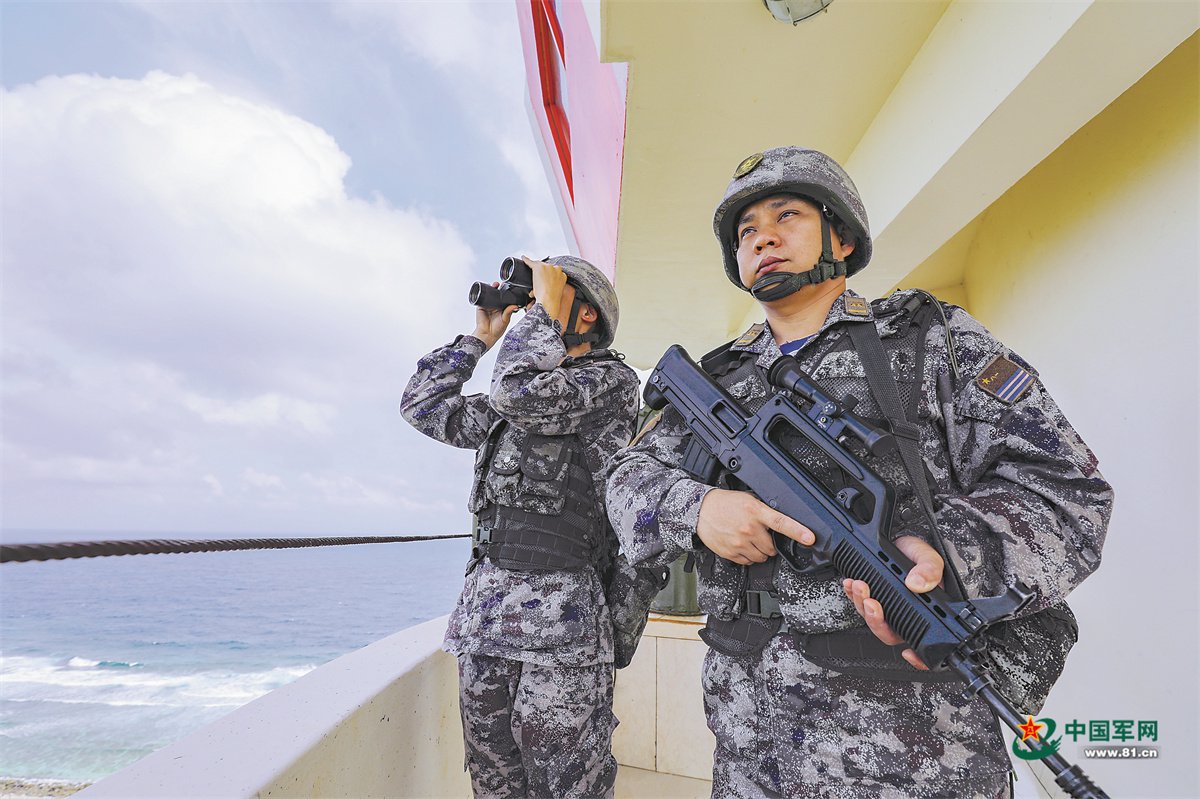 军营观察丨在那高高的灯塔之上