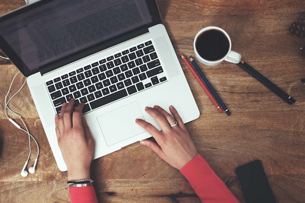 责任编辑：振亭