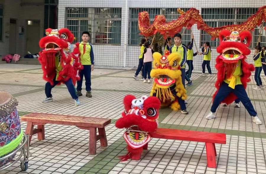 （醒狮进校园，受访对象供图）