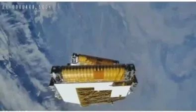 “光传 01/02 试验星”在轨（图片来源：极光星通官方微信公众号）