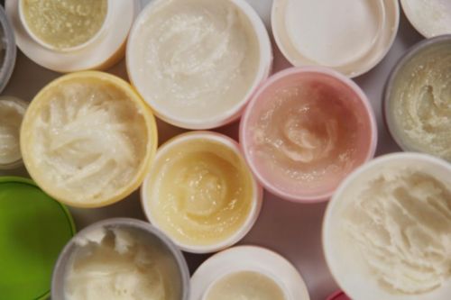 醇度生物为客户开发的卸妆膏产品，先后经历了14次更新及数百次打样测试   醇度生物供图