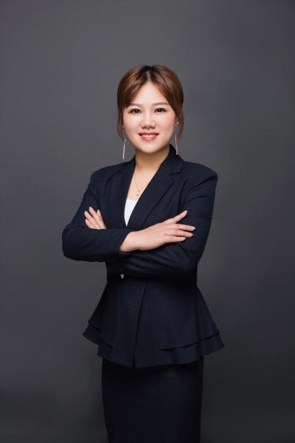 重构金融业人才进化论：管理分析师饶晓英的智能培训革命