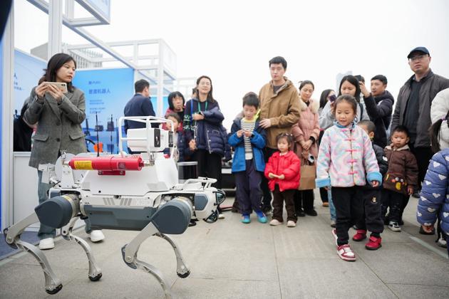 机器狗 图片来源：成都高新区提供
