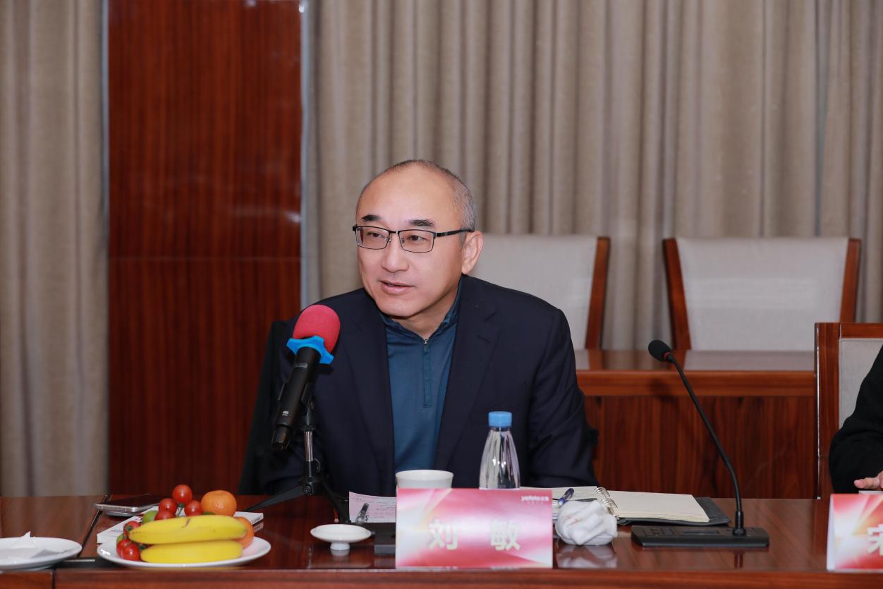 【图注：国家市场监督管理总局质量监督司原一级巡视员兼课题组专家刘敏在调研活动中发言】