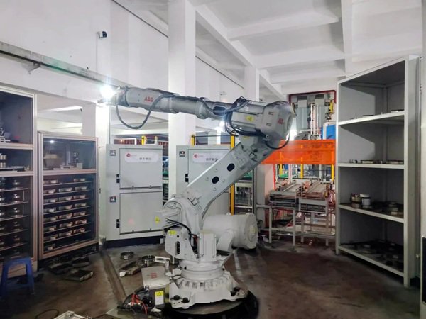 【责任编辑：语谦】