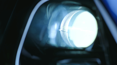 艾迈斯欧司朗EVIYOS HD 25的车灯投影功能有效提升驾乘安全性