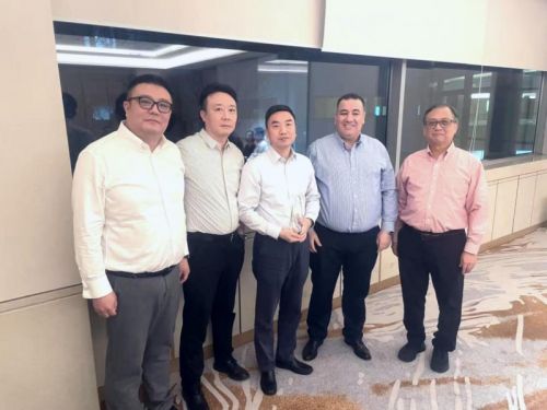 图二：颁奖现场