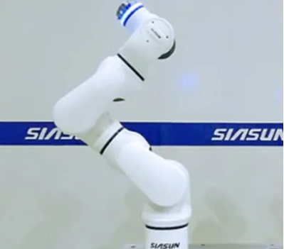 新松（SIASUN）七轴协作机器人（图片来源：网络）