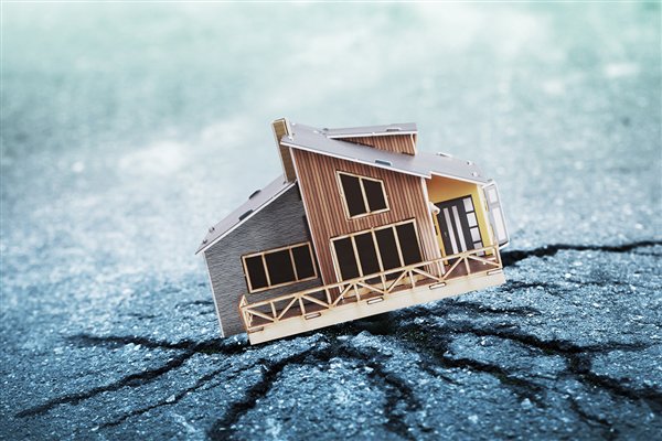 责任编辑：振亭