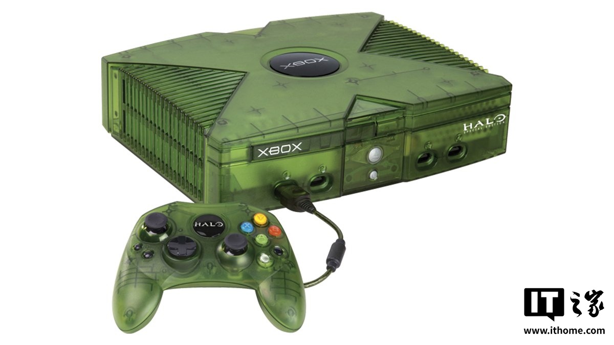 ▲ 初代 Xbox 游戏机的《光环》特别版