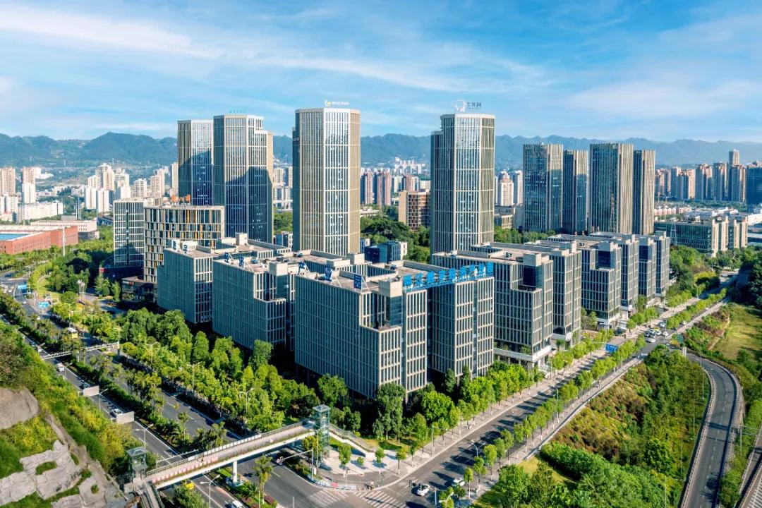 ▲两江新区数字经济产业园。张坤琨 摄
