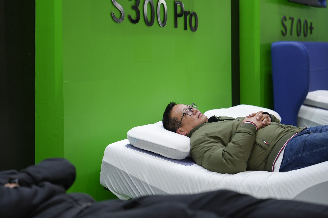 舒福德智能床助力2025亚洲马拉松,以AI睡眠黑科技赋能运动健康新生态|床_新浪财经_新浪网