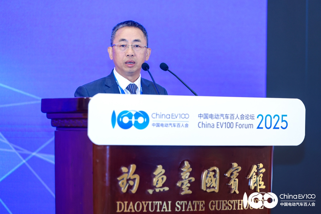 侯金龙，图片来源：中国电动汽车百人会论坛