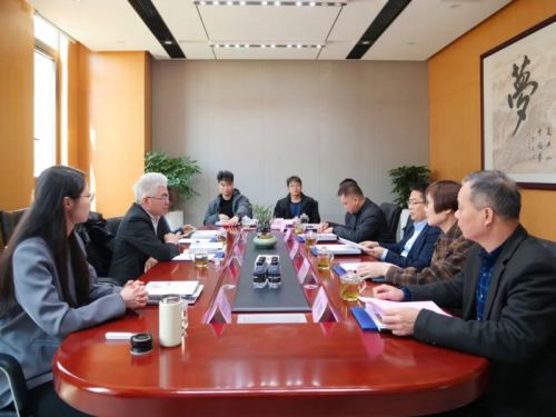 △ 玉林市政府领导一行与华夏源在座谈会