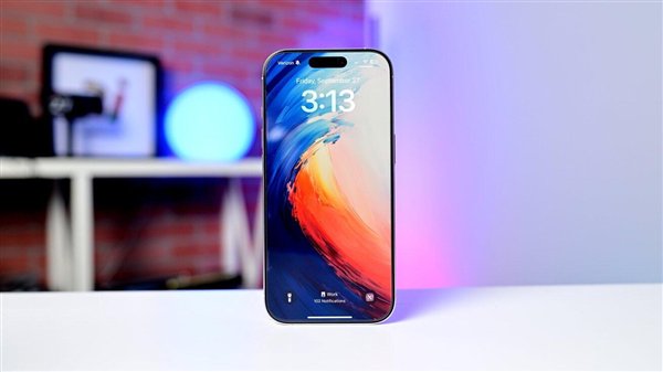 一些网民记得,iPhone价格将上涨,并由新手机的