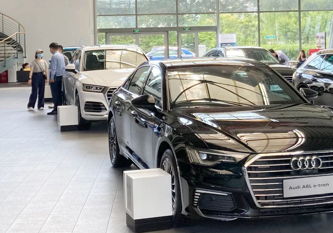 奥迪确认：暂停向美国经销商交付新车！
