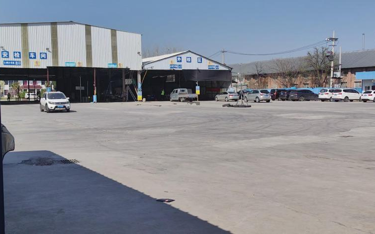 ▲沈丘县境内顺风机动车检测有限公司内部。图/新华社