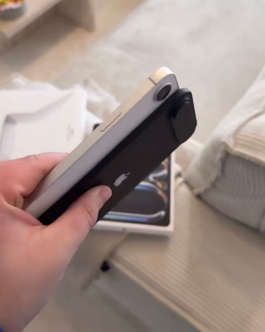 苹果最薄手机：iPhone 17 Air 机模再上手，对比 iPhone 16e