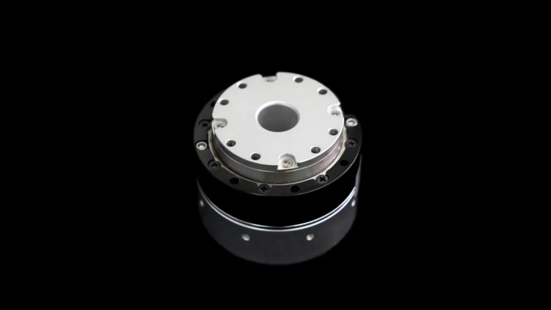 ▲ 谐波减速器旋转关节