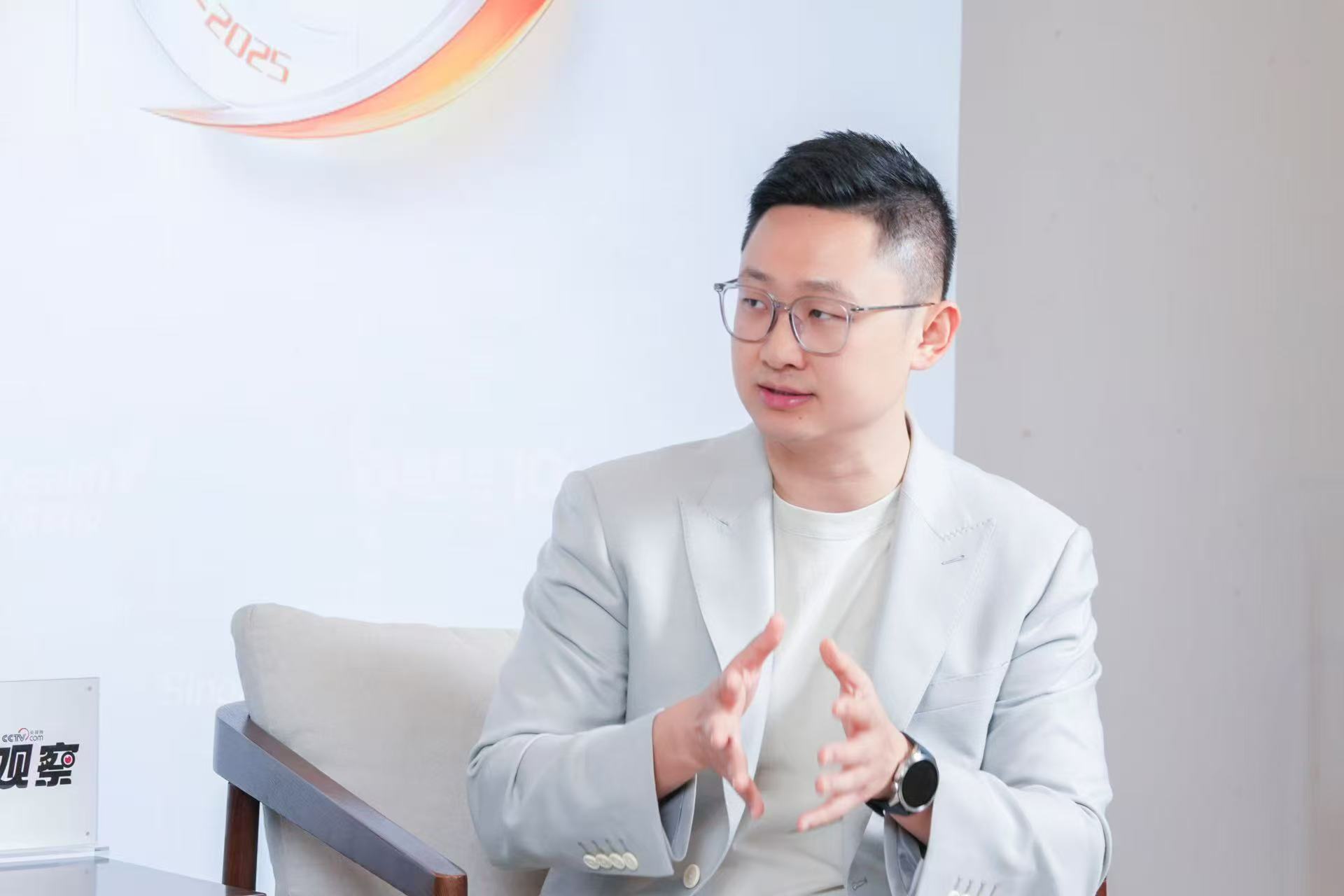 一块医药执行总裁欧阳鹏。图片来源：受访者提供