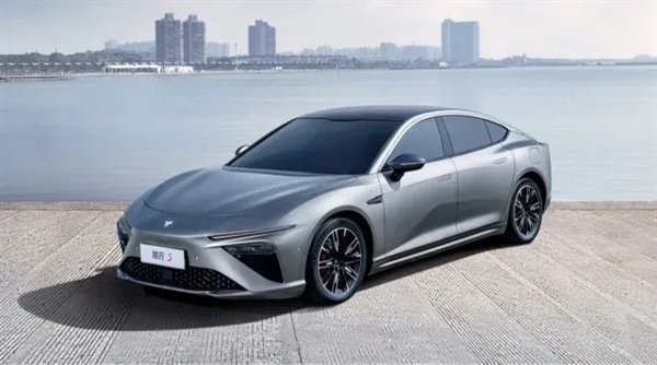 Nezha Automobile遇到了很多危机：前首席执行官Zha