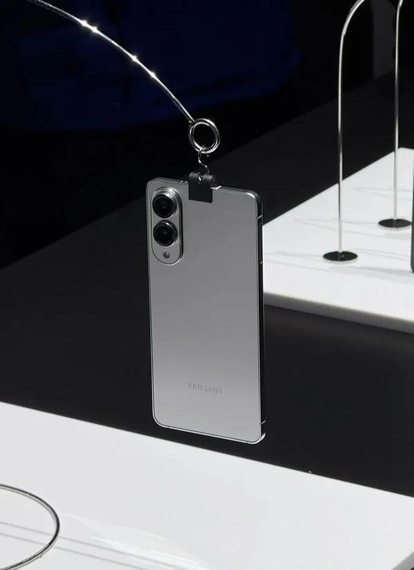 三星S25 Edge价格表示，Samsung S25让新手机为100元